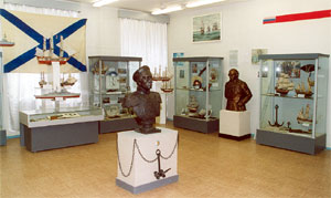 Admiral Nahimov teen-age center-museum